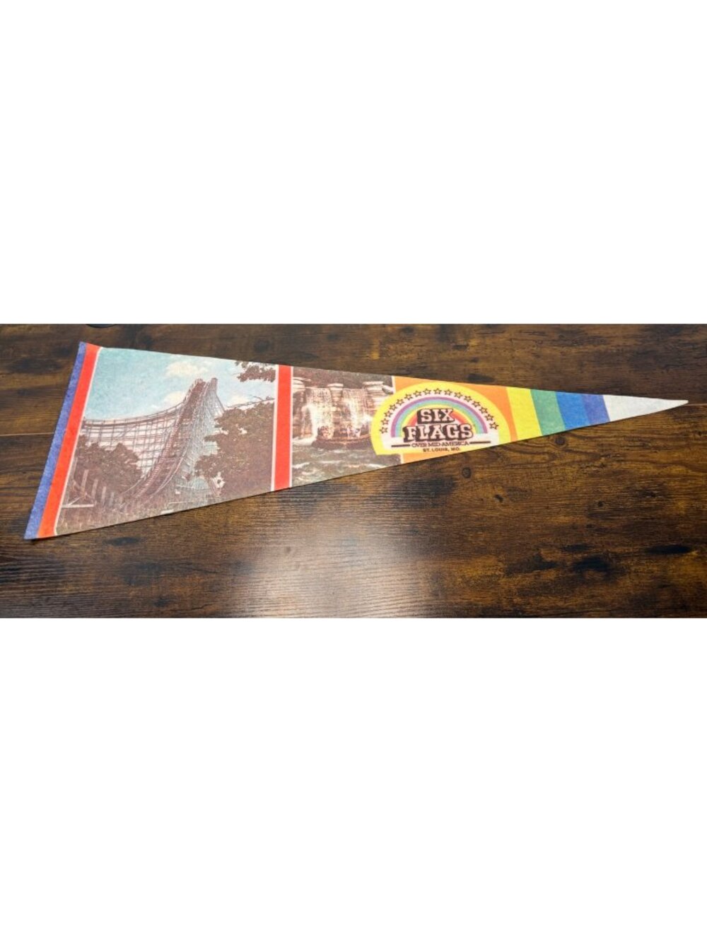 Vintage Six Flags Over Mid-America St. Louis, MO Pennant